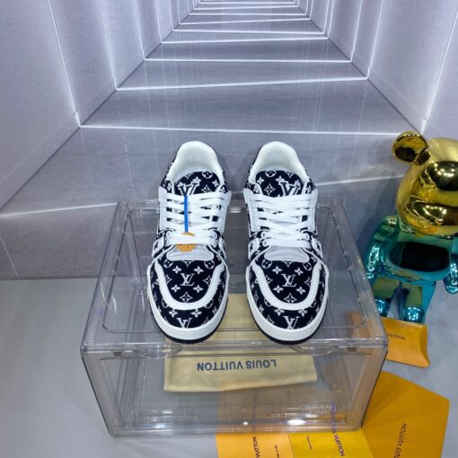 LV A貨 Trainer 黑白滿版Monogram運動鞋 潮流街頭款