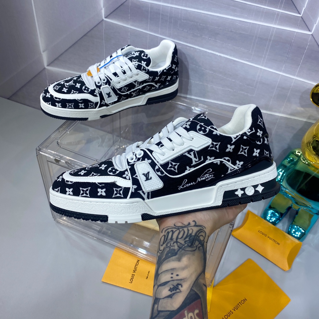LV A貨 Trainer 黑白滿版Monogram運動鞋 潮流街頭款｜歐美奢侈品精品推薦