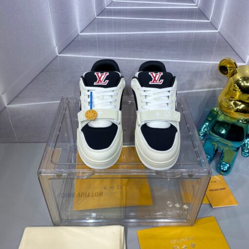 LV 高仿 Trainer 黑白紅魔鬼氈運動鞋 潮流百搭款
