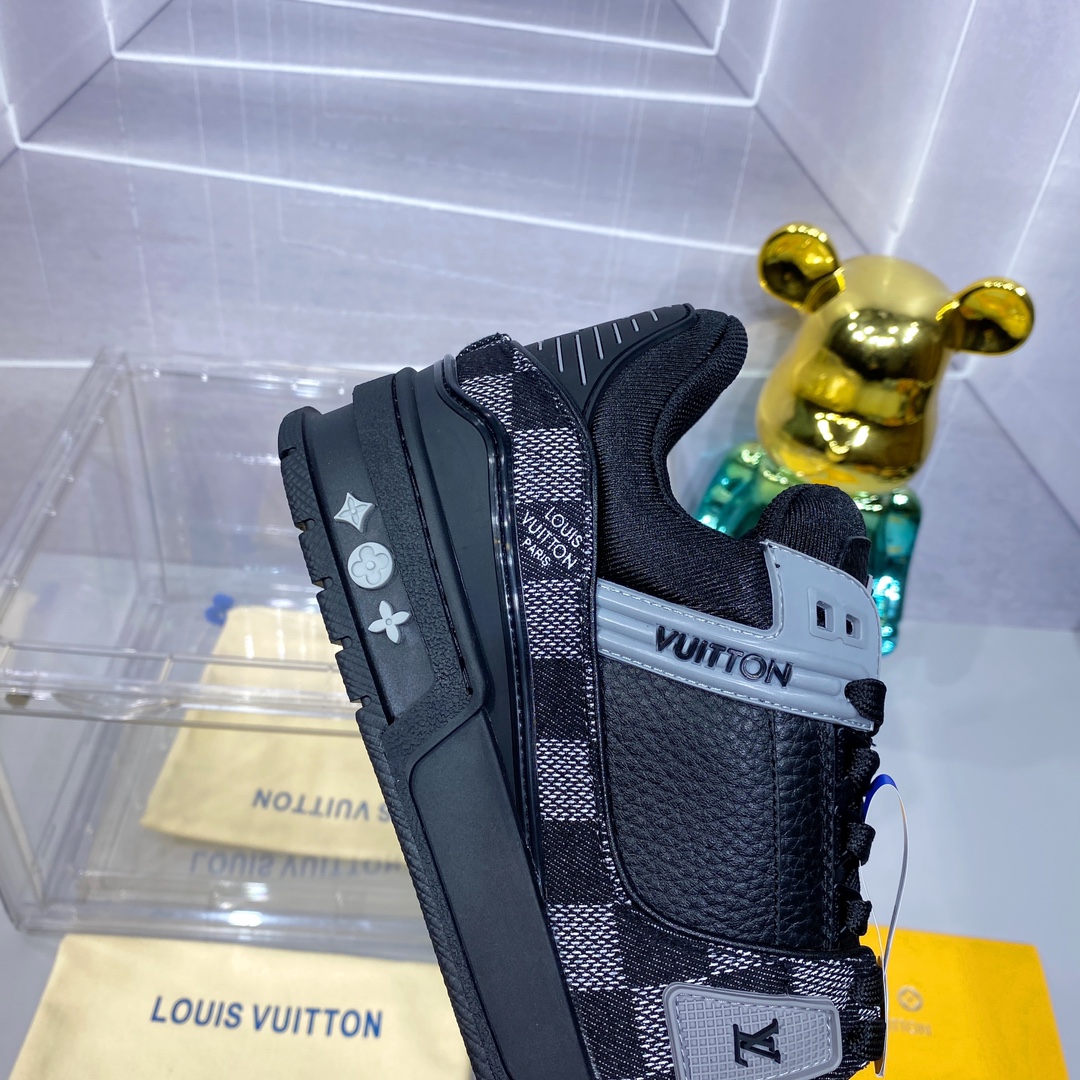 LV 精品仿製 Trainer 黑灰格紋運動鞋 低調時尚款｜歐美奢侈品精品推薦