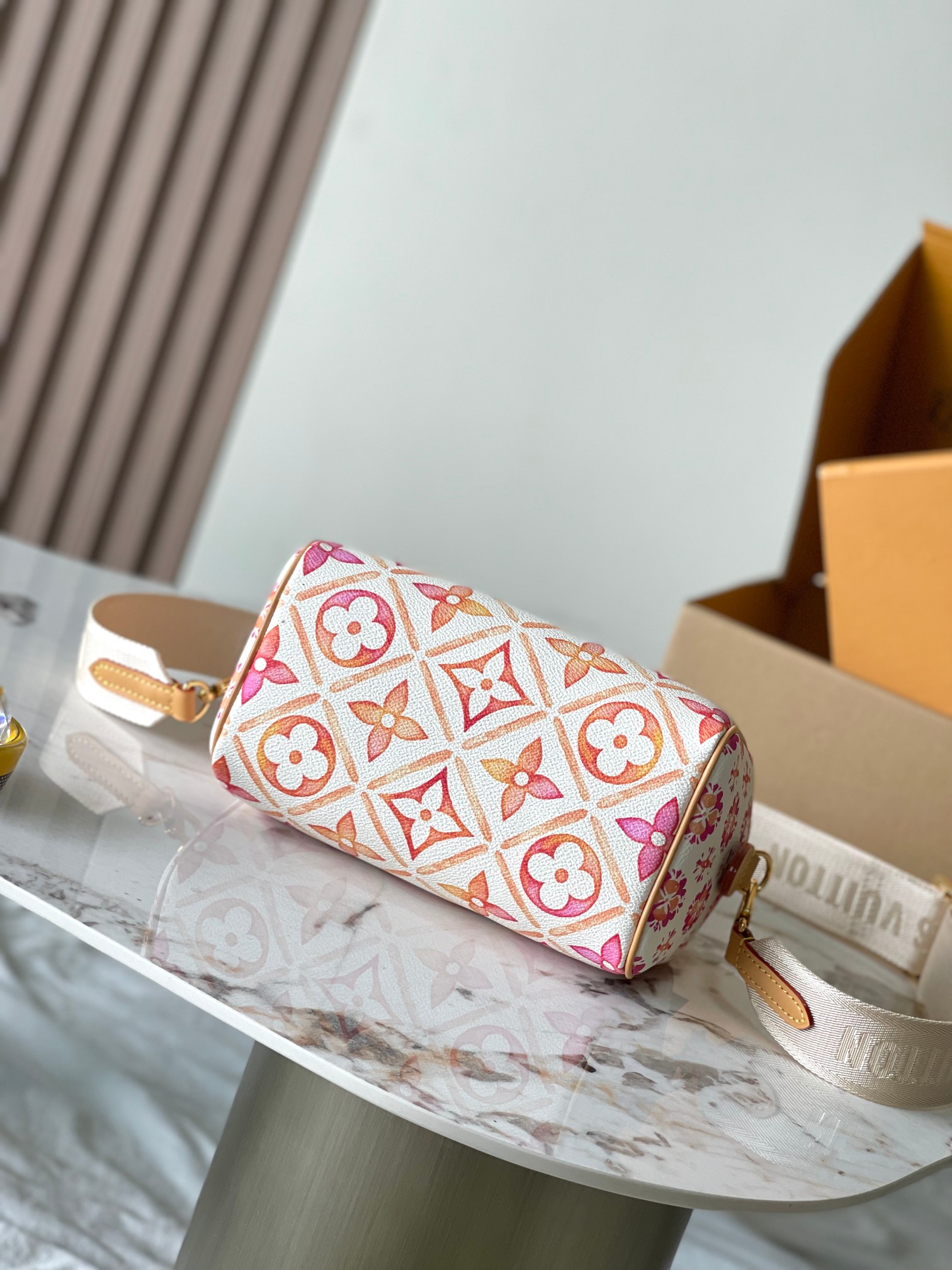 LV 高仿 Monogram 手提包 粉橘撞色 優雅時尚款｜歐美奢侈品精品推薦
