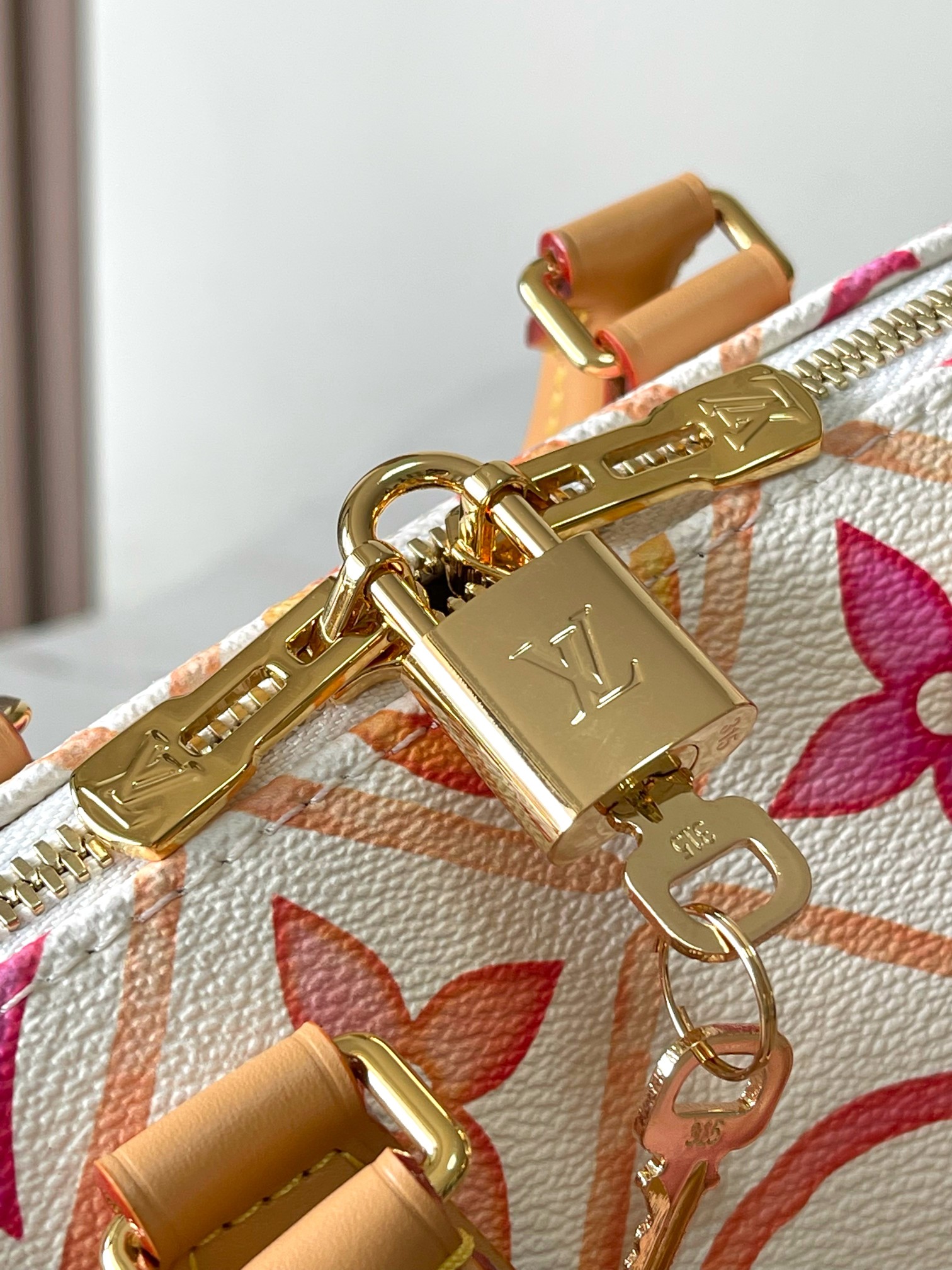 LV 高仿 Monogram 手提包 粉橘撞色 優雅時尚款｜歐美奢侈品精品推薦