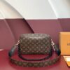 LV 原單 Monogram 斜挎包 經典花紋 百搭設計｜歐美奢侈品精品推薦