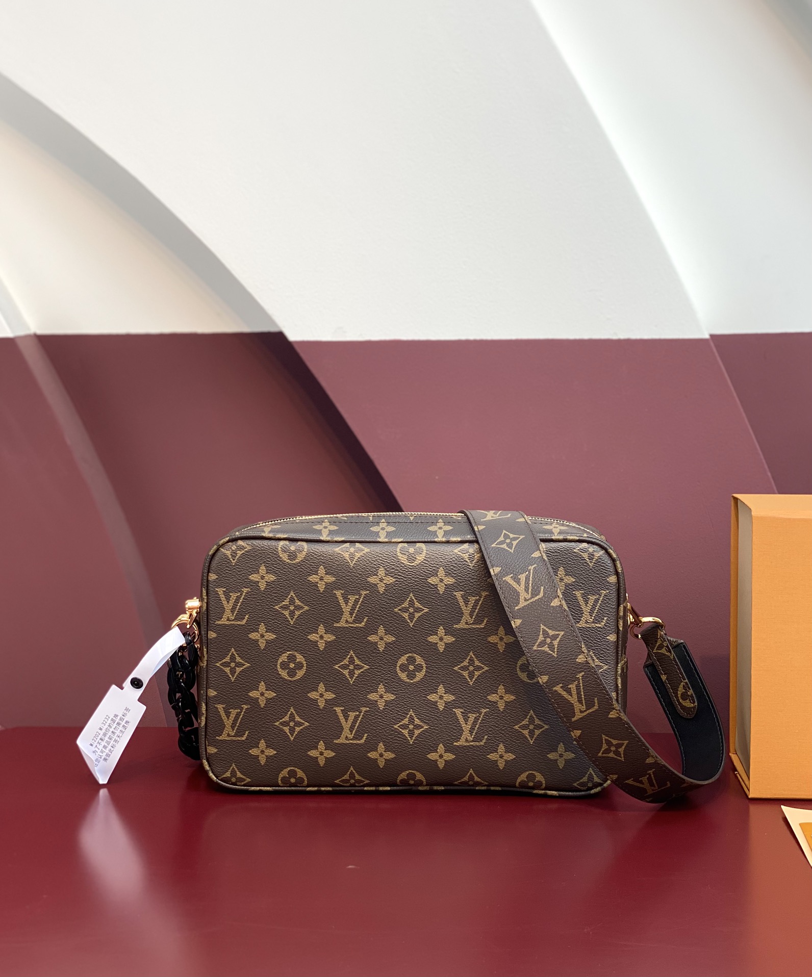 LV 原單 Monogram 斜挎包 經典花紋 百搭設計｜歐美奢侈品精品推薦