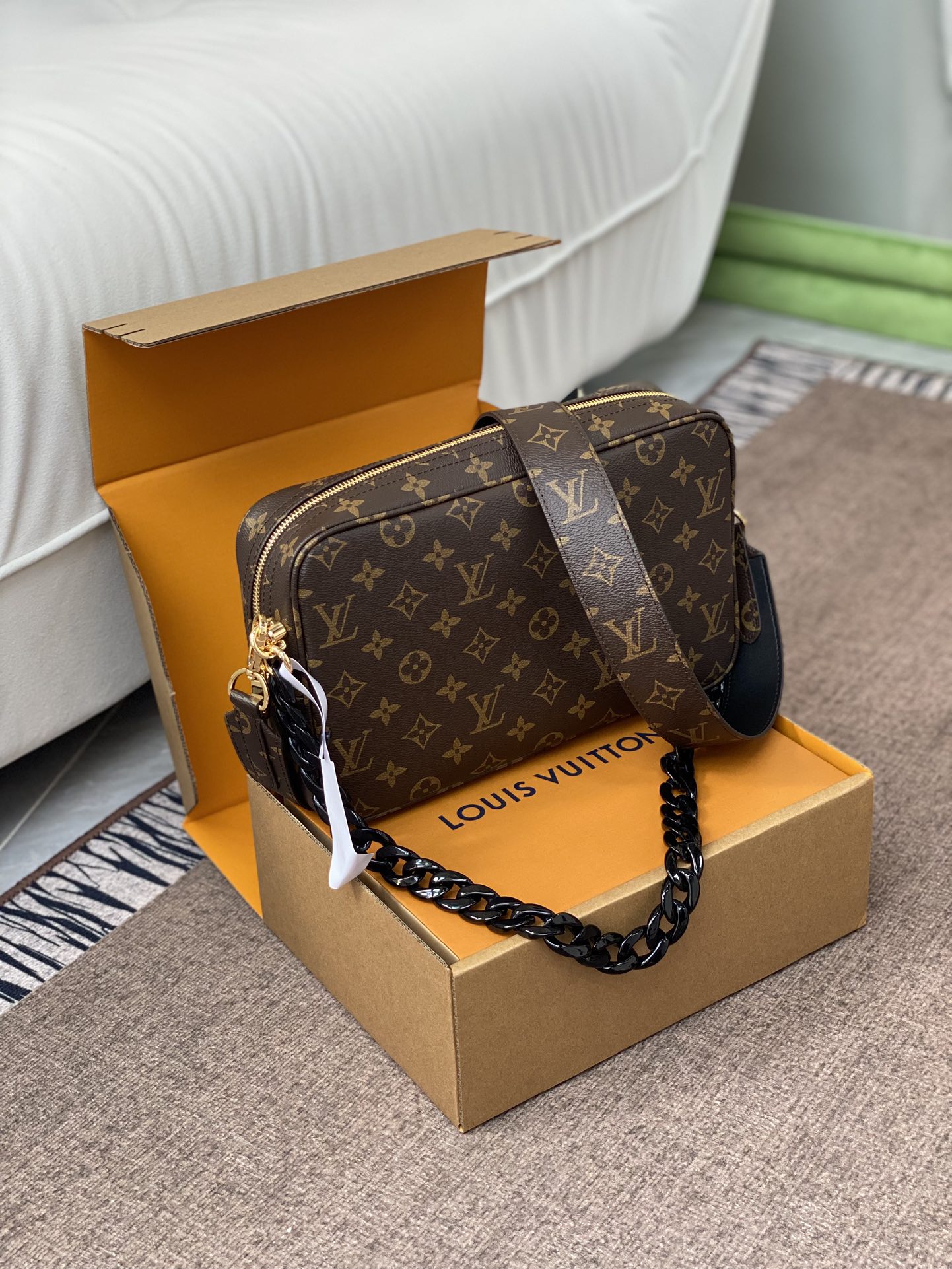 LV 原單 Monogram 斜挎包 經典花紋 百搭設計｜歐美奢侈品精品推薦