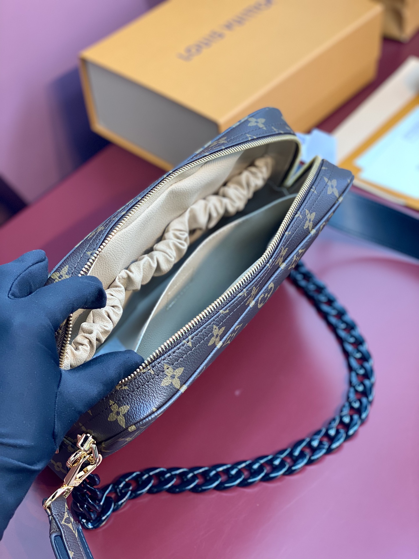 LV 原單 Monogram 斜挎包 經典花紋 百搭設計｜歐美奢侈品精品推薦