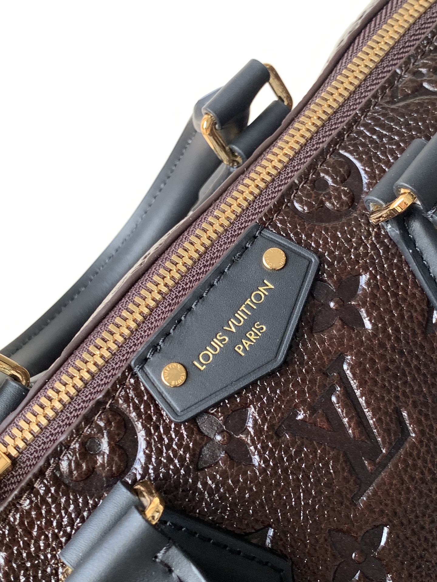 LV 精品仿製 Monogram 壓紋手提包 深棕黑拼 時尚氣質款｜歐美奢侈品精品推薦