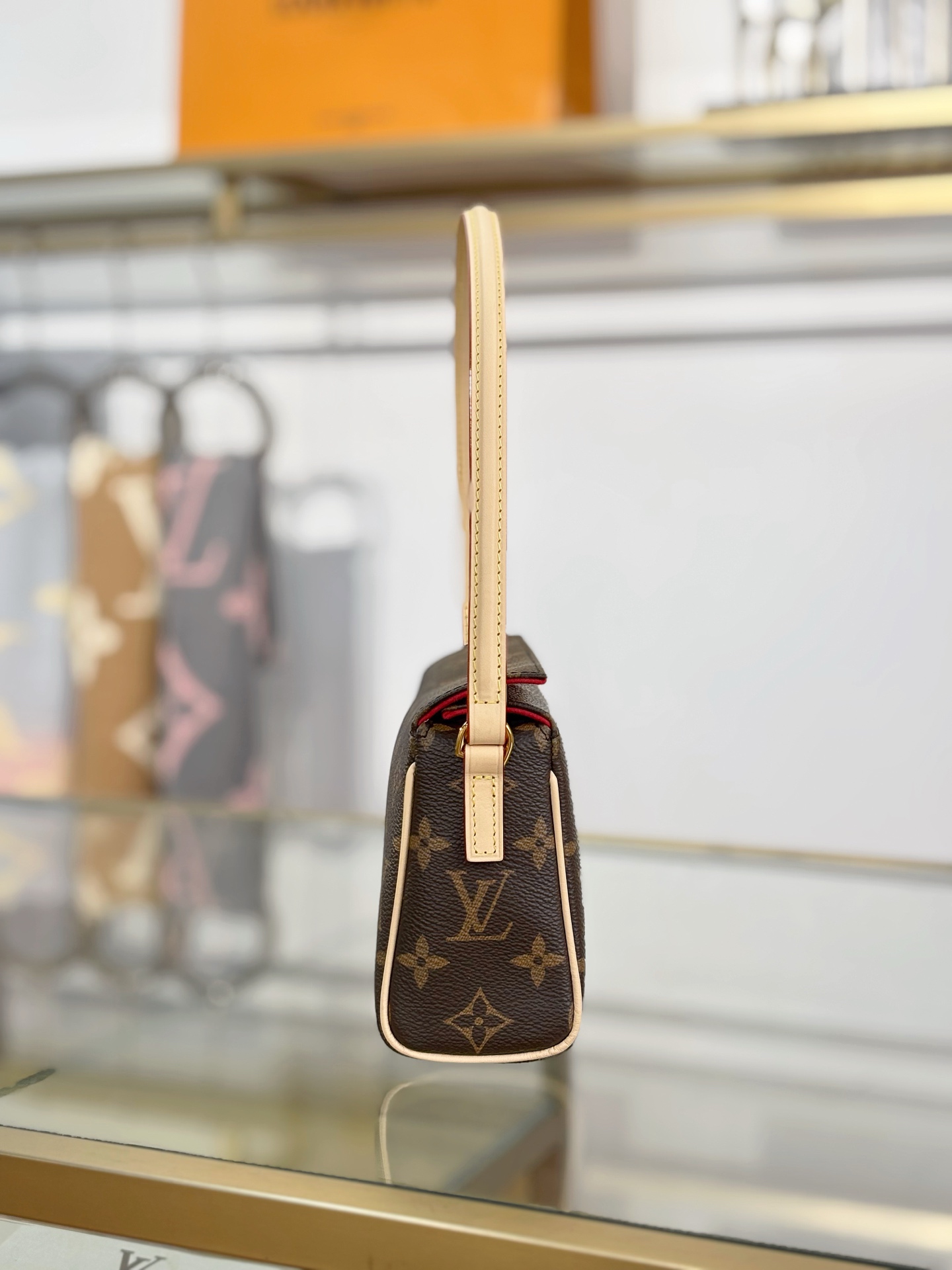 LV 精品仿製 Monogram 手提腋下包 經典花紋百搭款｜歐美奢侈品精品推薦