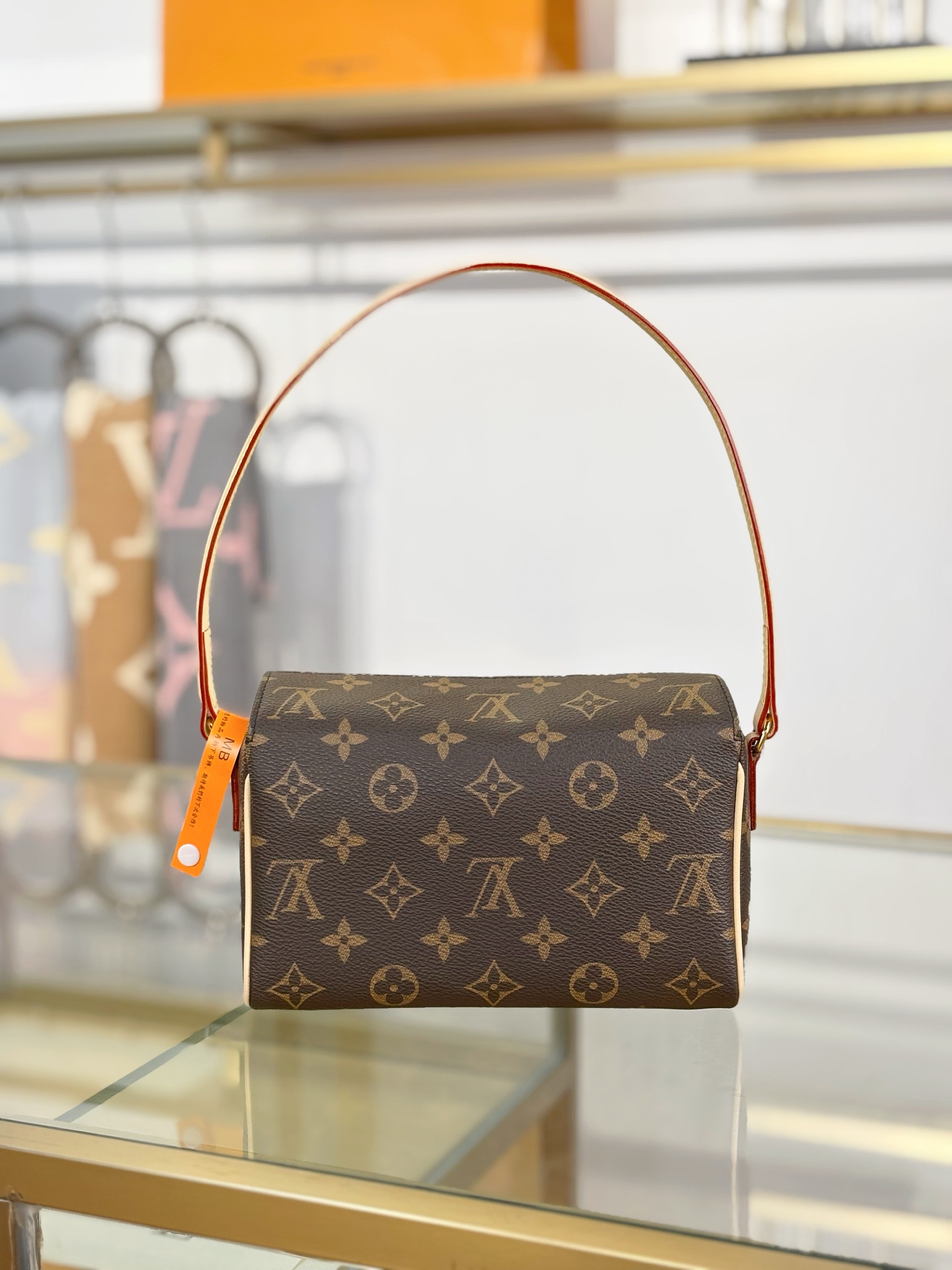 LV 精品仿製 Monogram 手提腋下包 經典花紋百搭款｜歐美奢侈品精品推薦