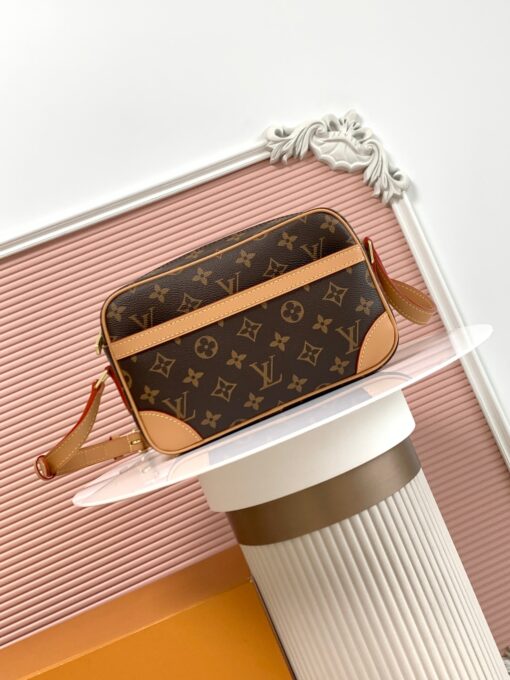 LV 高仿 Monogram 郵差相機包 復古百搭款