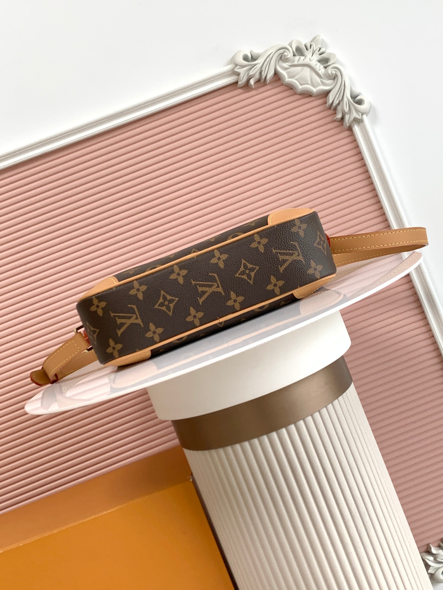 LV 高仿 Monogram 郵差相機包 復古百搭款｜歐美奢侈品精品推薦