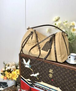 LV 原單 焦糖色麂皮旅行包 Monogram肩帶