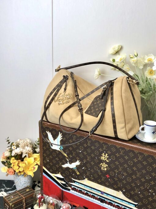 LV 原單 焦糖色麂皮旅行包 Monogram肩帶