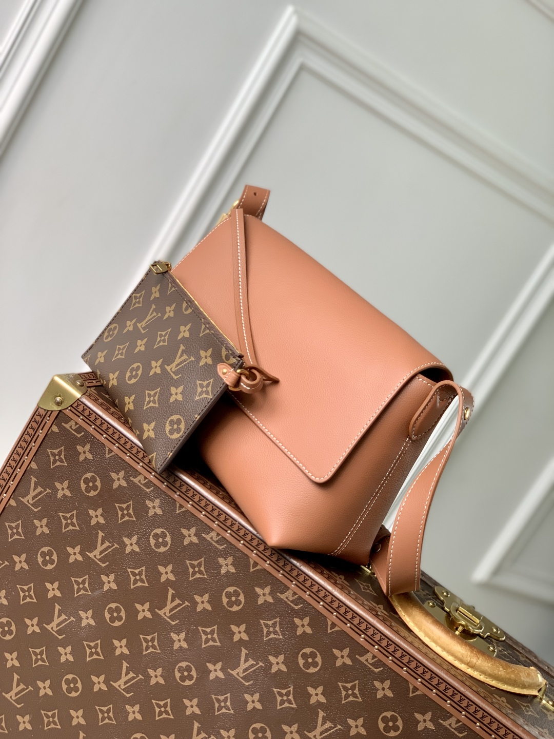 LV 一比一 BELLA 小牛皮單肩包 簡約棕色設計｜歐美奢侈品精品推薦