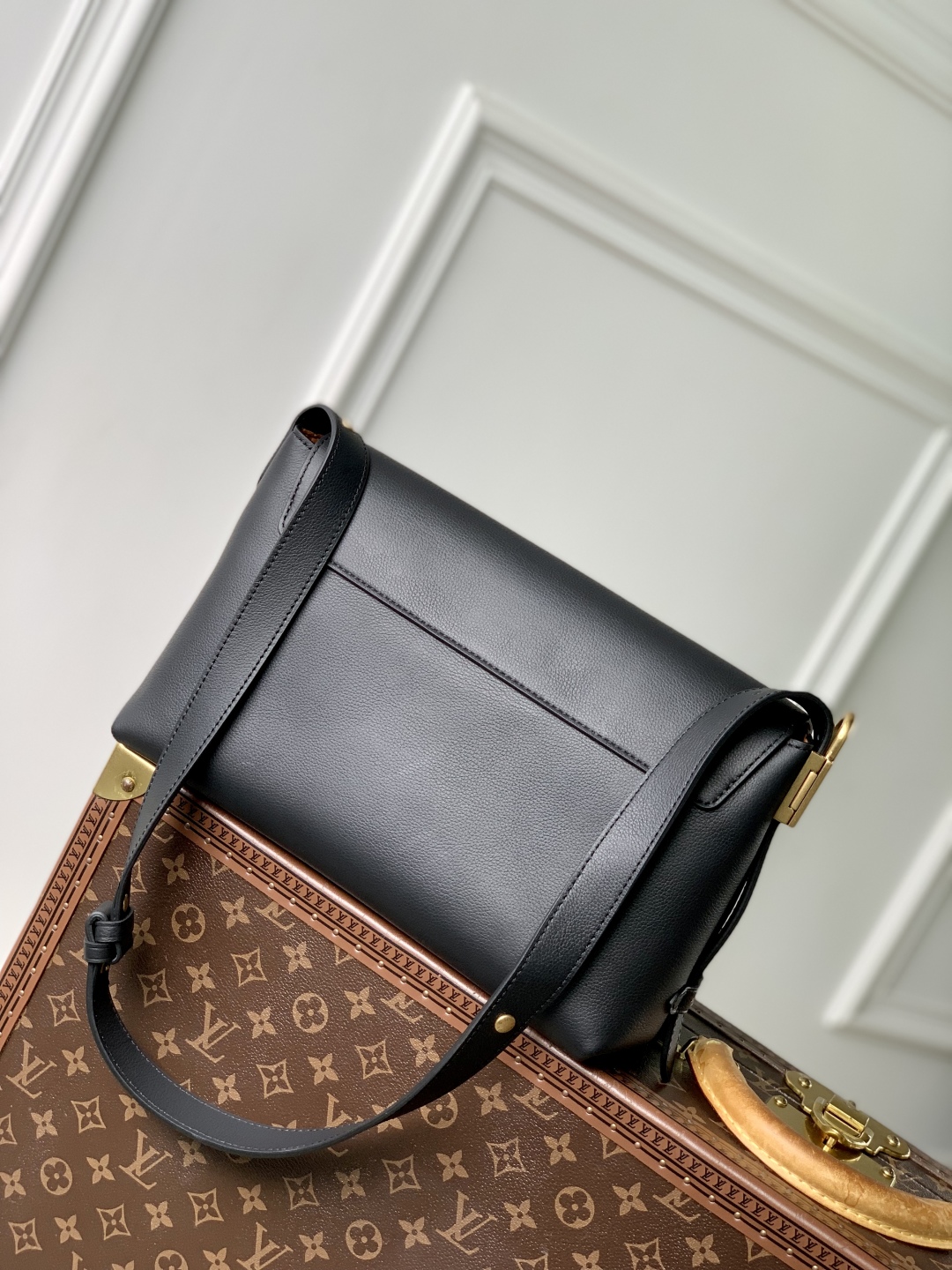 LV A貨 BELLA 小牛皮單肩包 經典黑色款式｜歐美奢侈品精品推薦