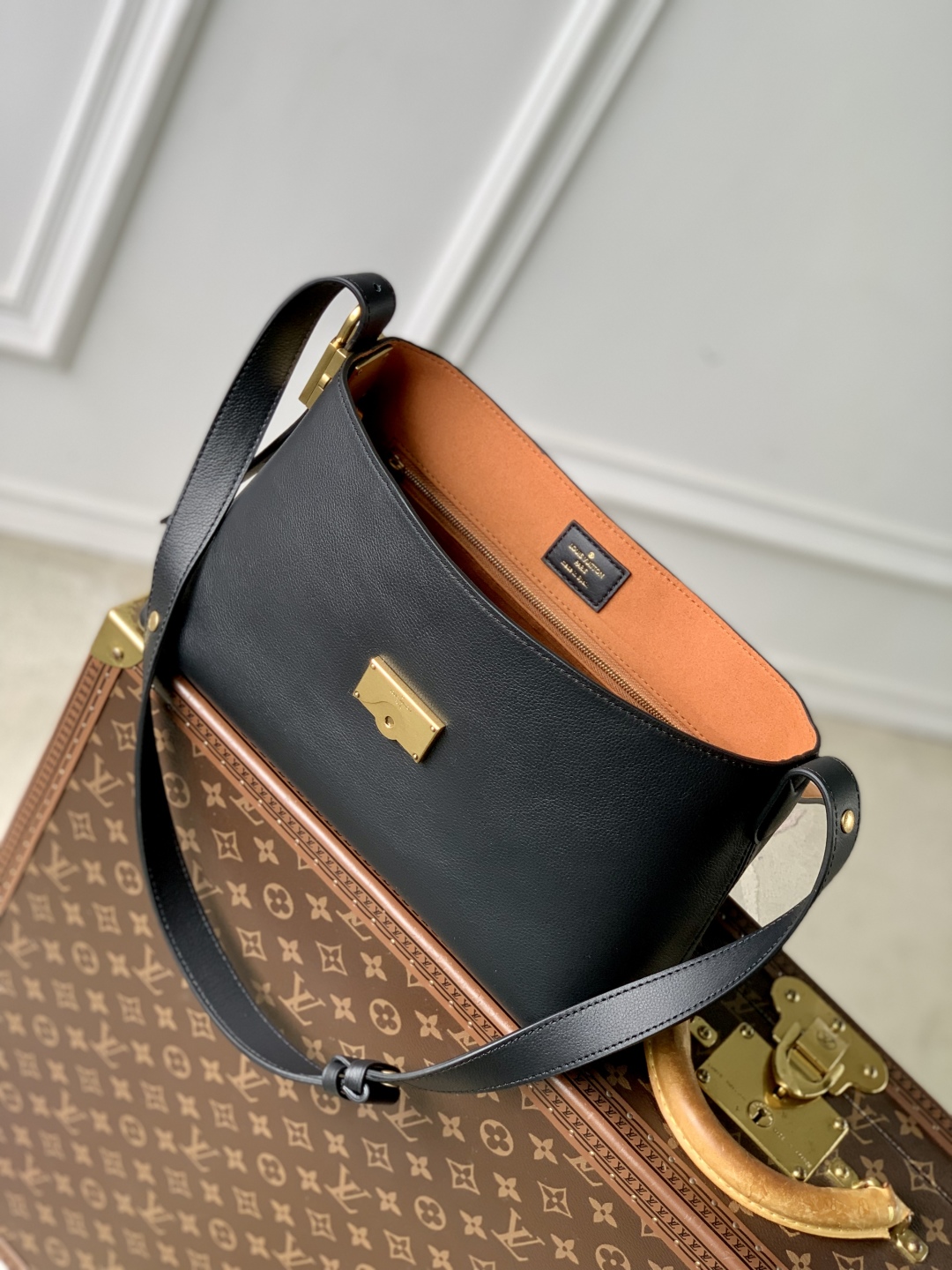 LV A貨 BELLA 小牛皮單肩包 經典黑色款式｜歐美奢侈品精品推薦
