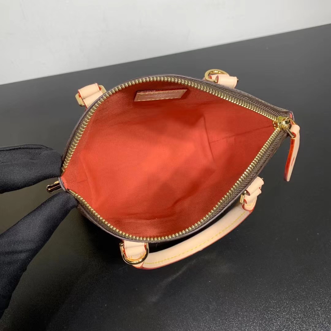 LV 原單 Locky BB Monogram 小號手提斜挎包 鏈條點綴｜歐美奢侈品精品推薦