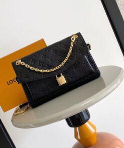 LV 精品仿製 Pochette Métis East West 黑色壓花鏈條包 百搭手袋