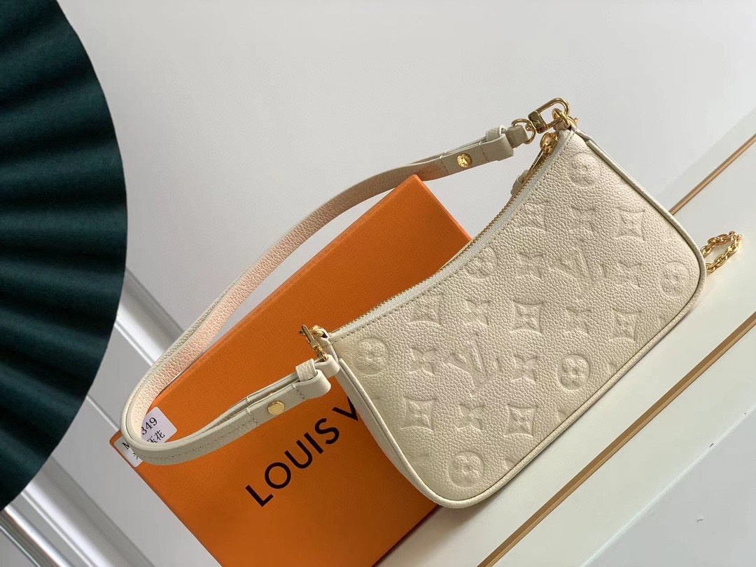 LV 一比一 Multi Pochette Accessoires 白色壓花腋下包｜歐美奢侈品精品推薦