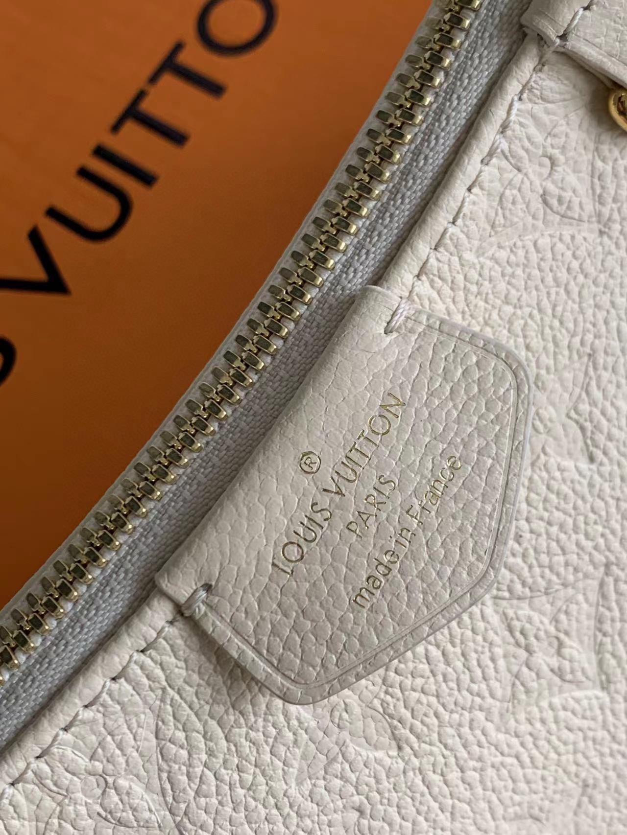 LV 一比一 Multi Pochette Accessoires 白色壓花腋下包｜歐美奢侈品精品推薦