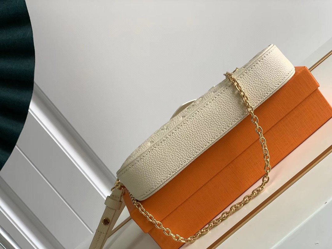 LV 一比一 Multi Pochette Accessoires 白色壓花腋下包｜歐美奢侈品精品推薦