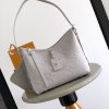 LV 原單白色壓花大容量腋下包 時尚百搭實用款｜歐美奢侈品精品推薦
