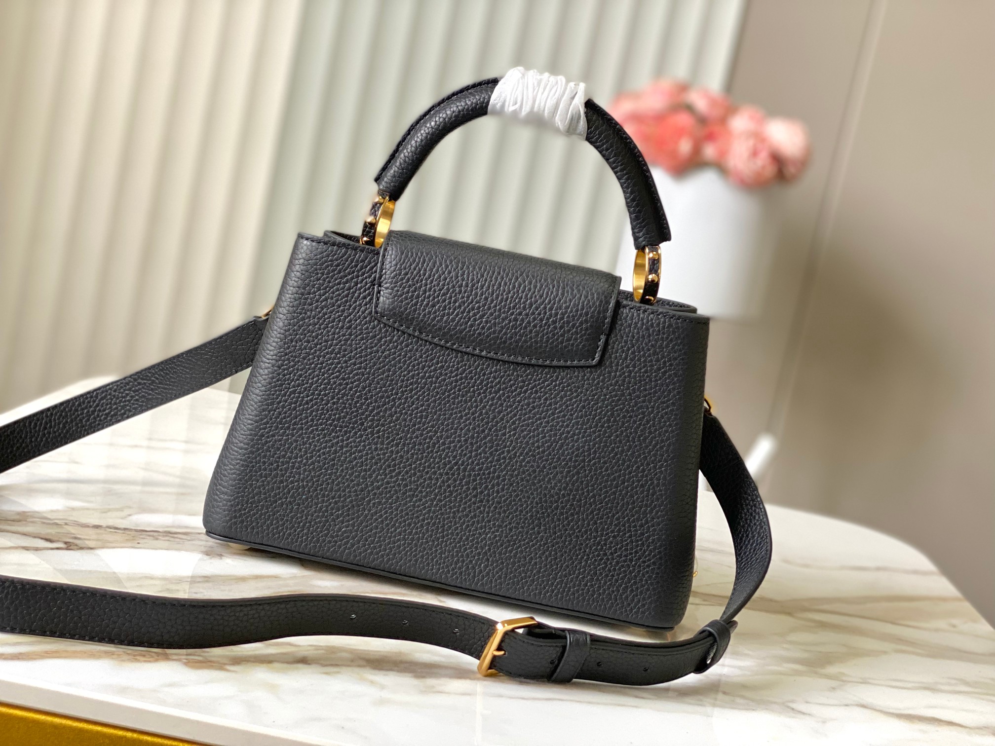 LV 精品仿製黑色金鏈花飾手提包 中號典雅百搭款｜歐美奢侈品精品推薦