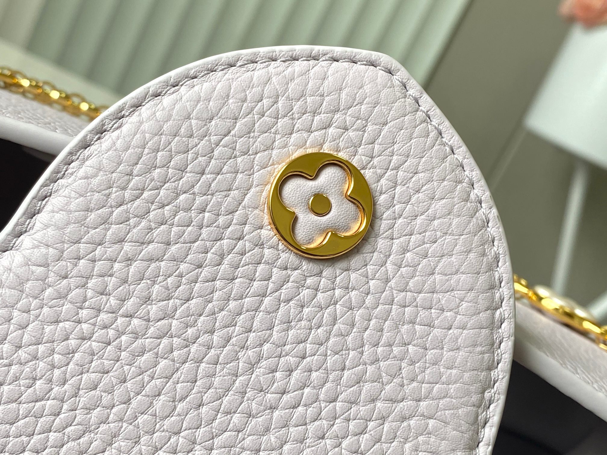 LV A貨淡紫色金鏈花飾手提包 大號優雅百搭款｜歐美奢侈品精品推薦