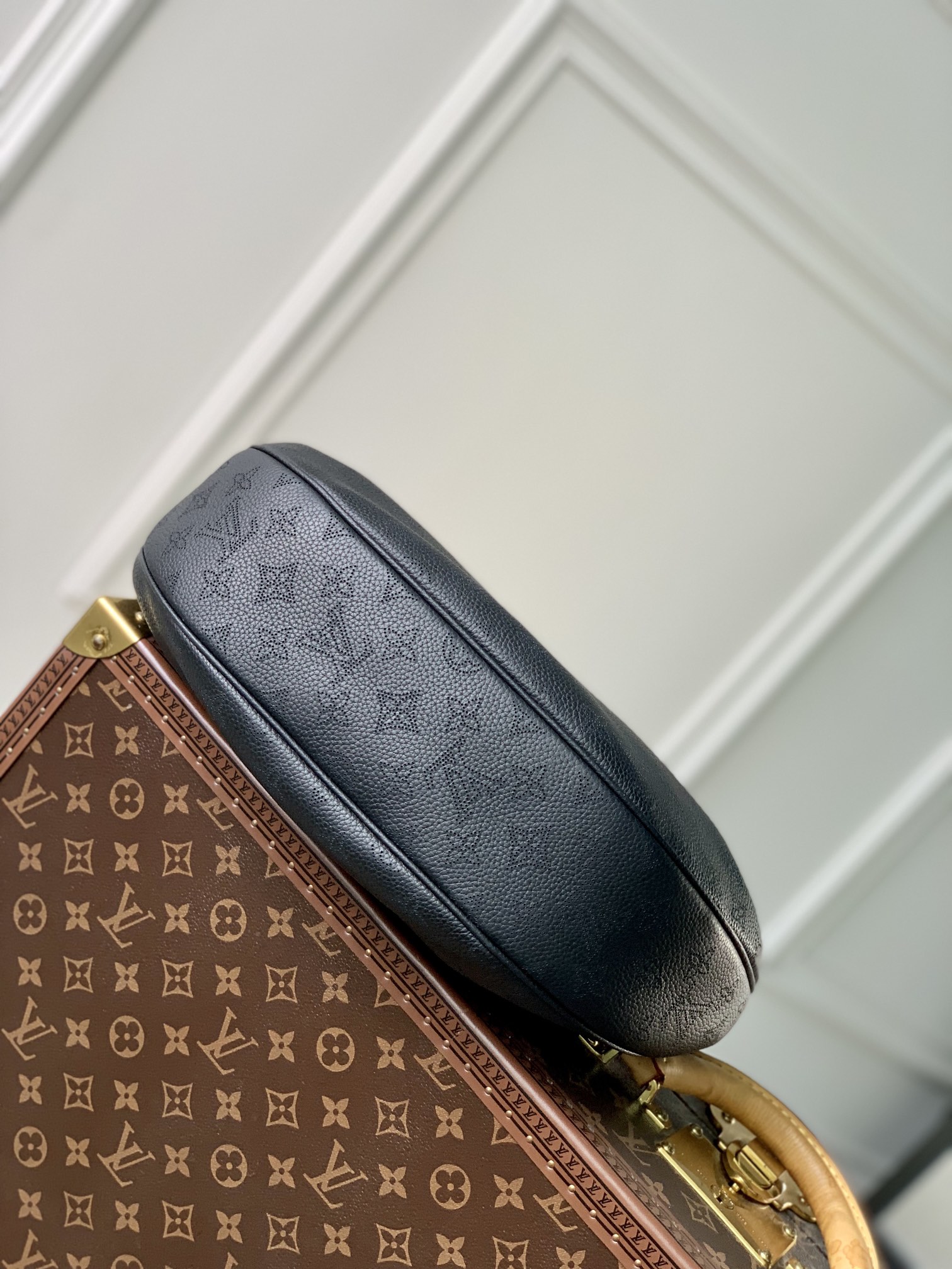 LV 一比一 黑色半月包 鏈條小圓包精緻款｜歐美奢侈品精品推薦