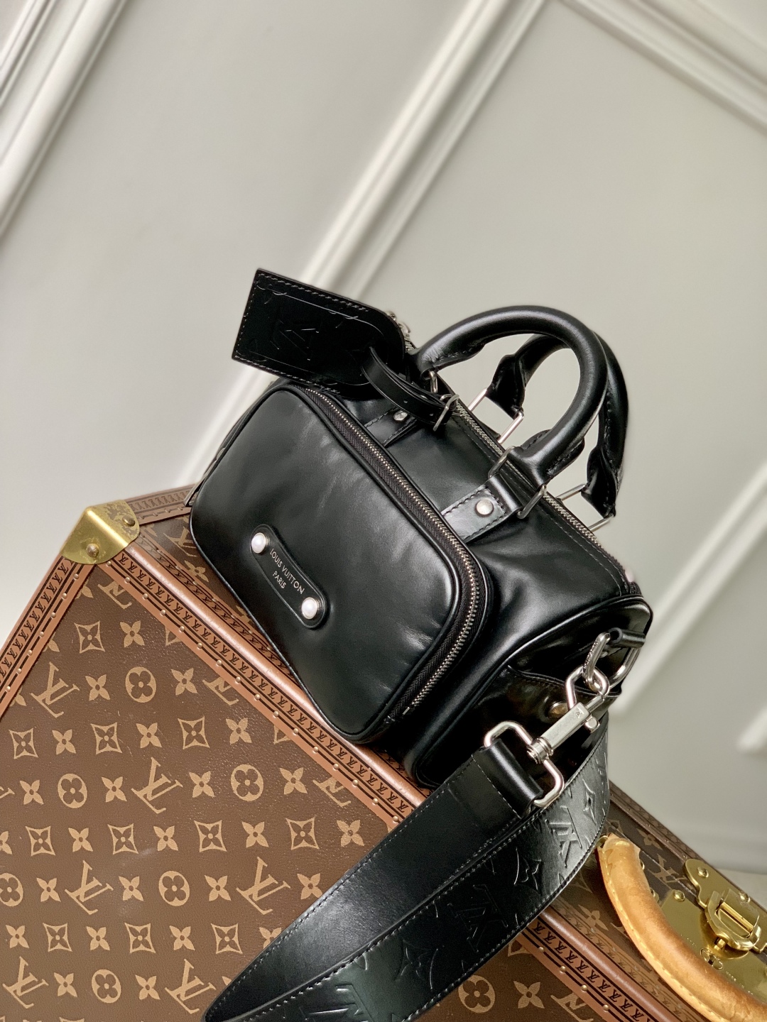 LV 原單 黑色手提斜背包 經典百搭實用款｜歐美奢侈品精品推薦