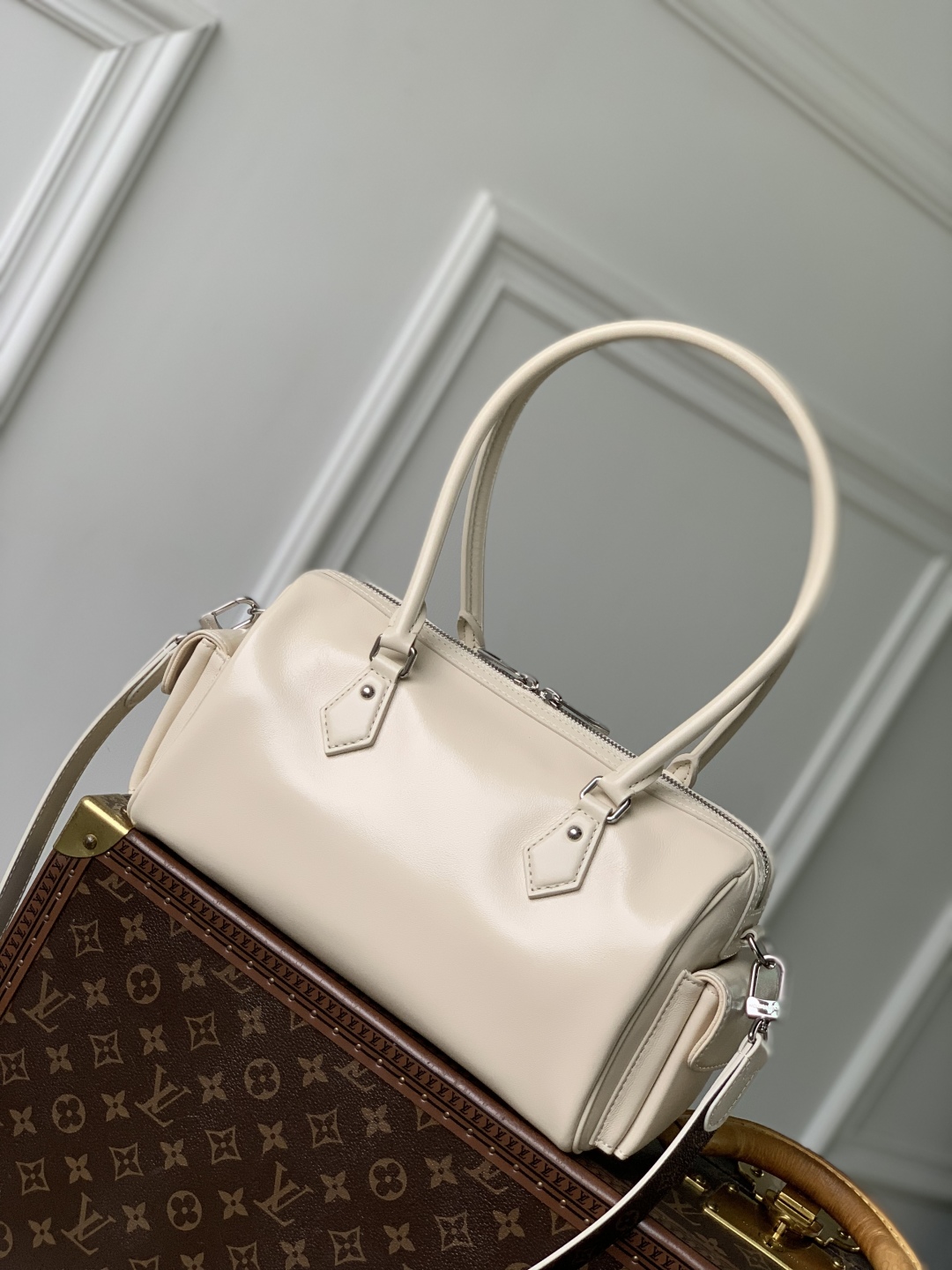 LV 高仿 白色手提包 經典拼接優雅款｜歐美奢侈品精品推薦