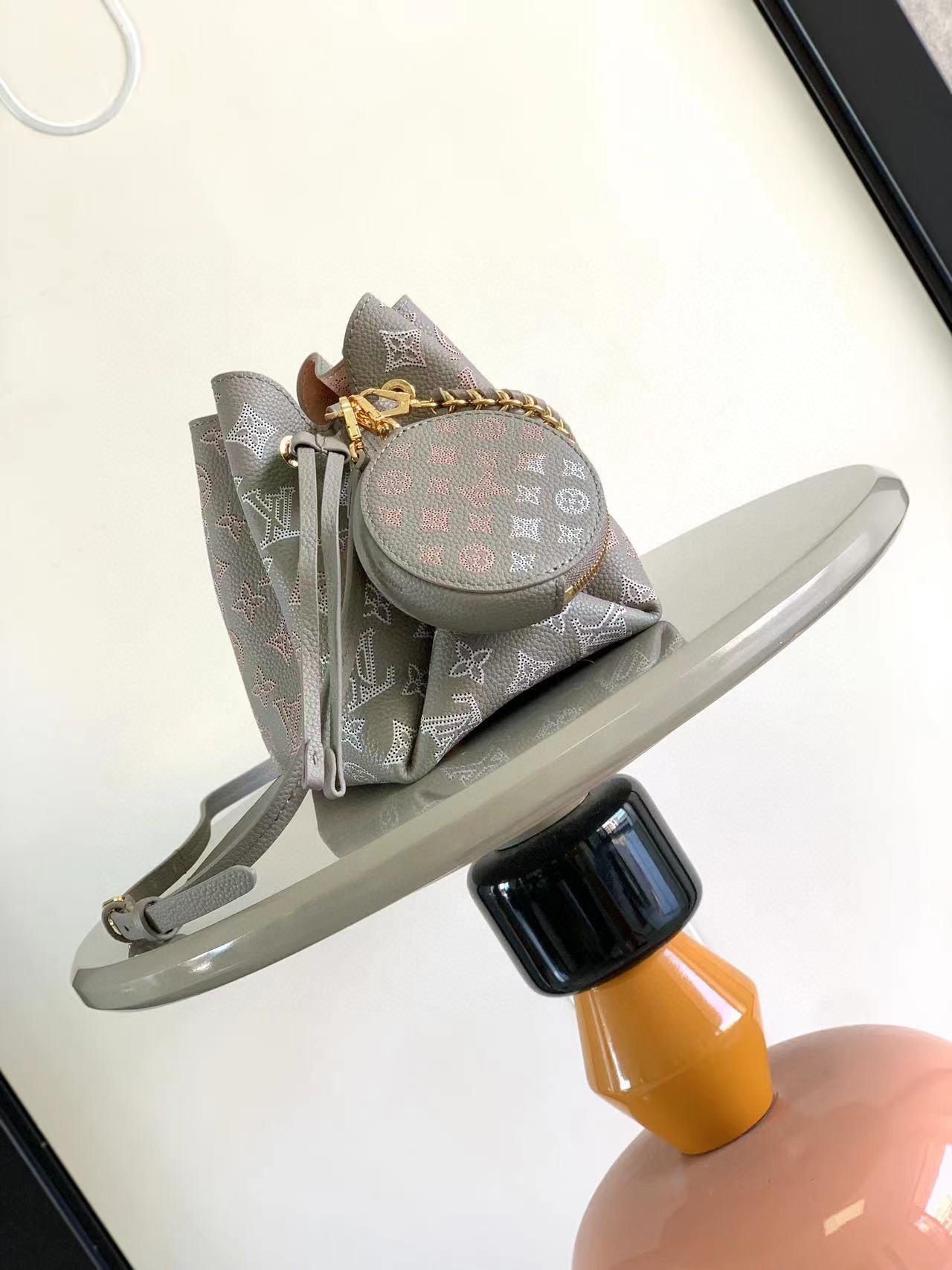 LV A貨 Monogram拼色水桶包 金鏈肩帶附圓包設計｜歐美奢侈品精品推薦