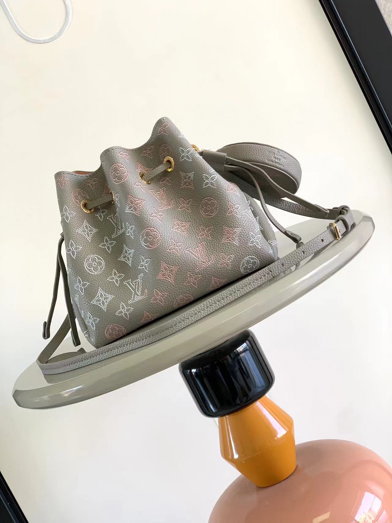 LV A貨 Monogram拼色水桶包 金鏈肩帶附圓包設計｜歐美奢侈品精品推薦