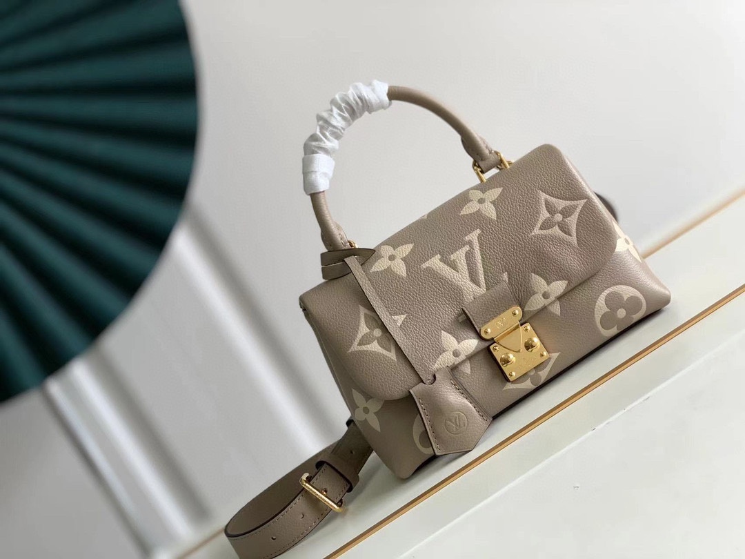 LV 原單 Monogram壓紋鎖扣手提包 米駝色金扣款