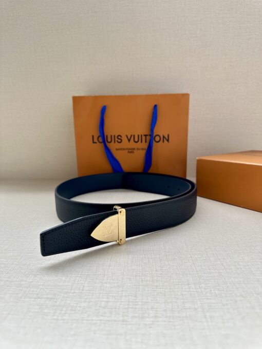 LV 高仿男士皮帶 金扣簡約百搭款
