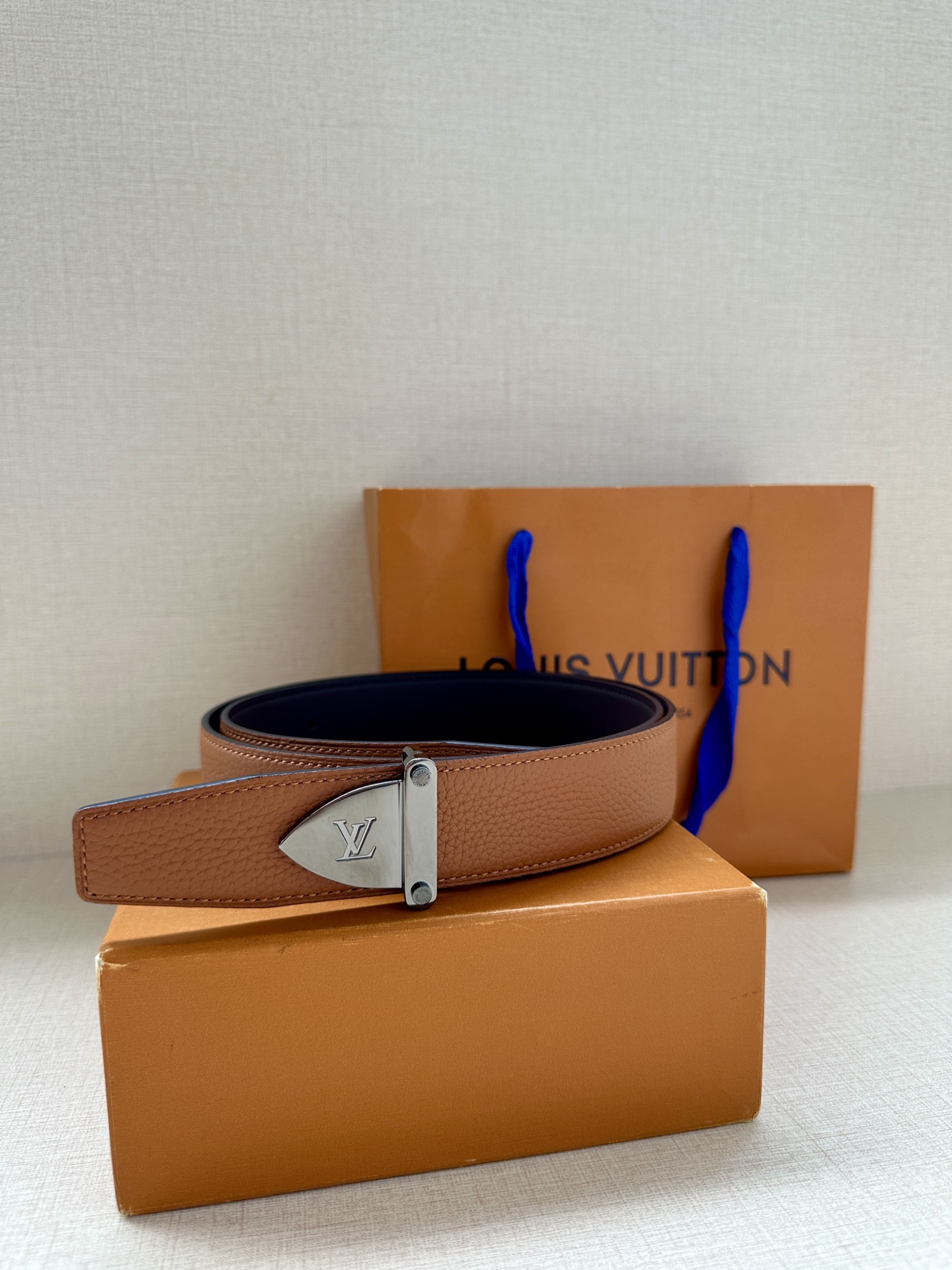LV 原單男士皮帶 棕色牛皮銀扣典雅款｜歐美奢侈品精品推薦