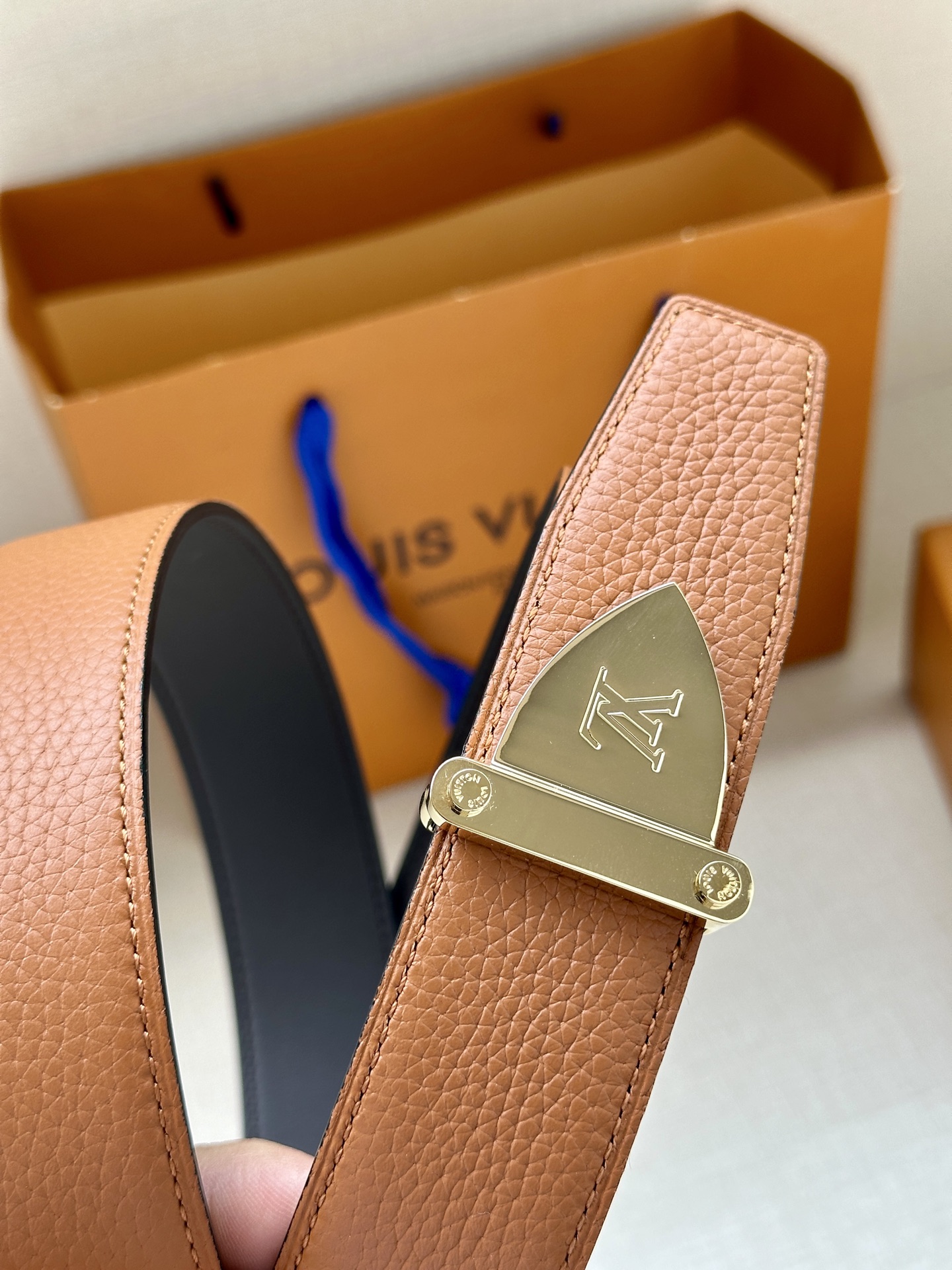 LV 原單男士皮帶 棕色牛皮銀扣典雅款｜歐美奢侈品精品推薦