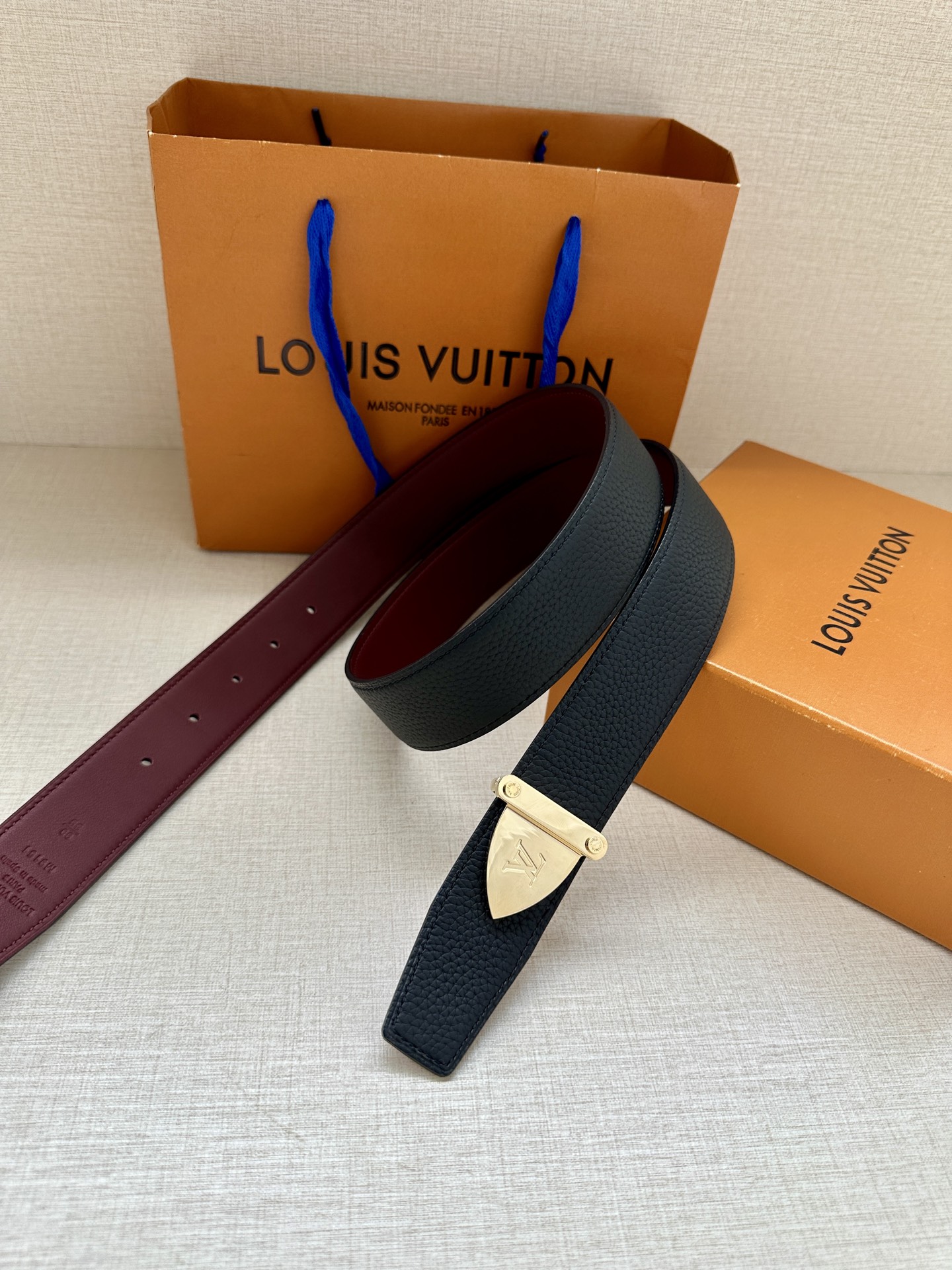 LV 一比一男士皮帶 黑藍雙色銀扣設計｜歐美奢侈品精品推薦