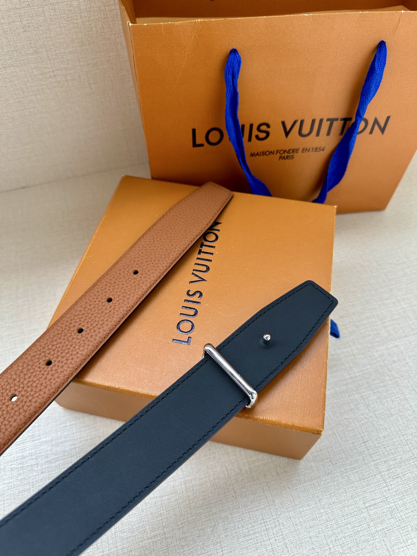 LV 原單男士皮帶 棕色牛皮銀扣設計｜歐美奢侈品精品推薦