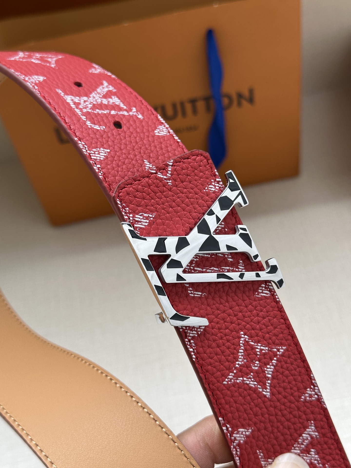 LV 原單紅色老花皮帶 銀色LV扣｜歐美奢侈品精品推薦
