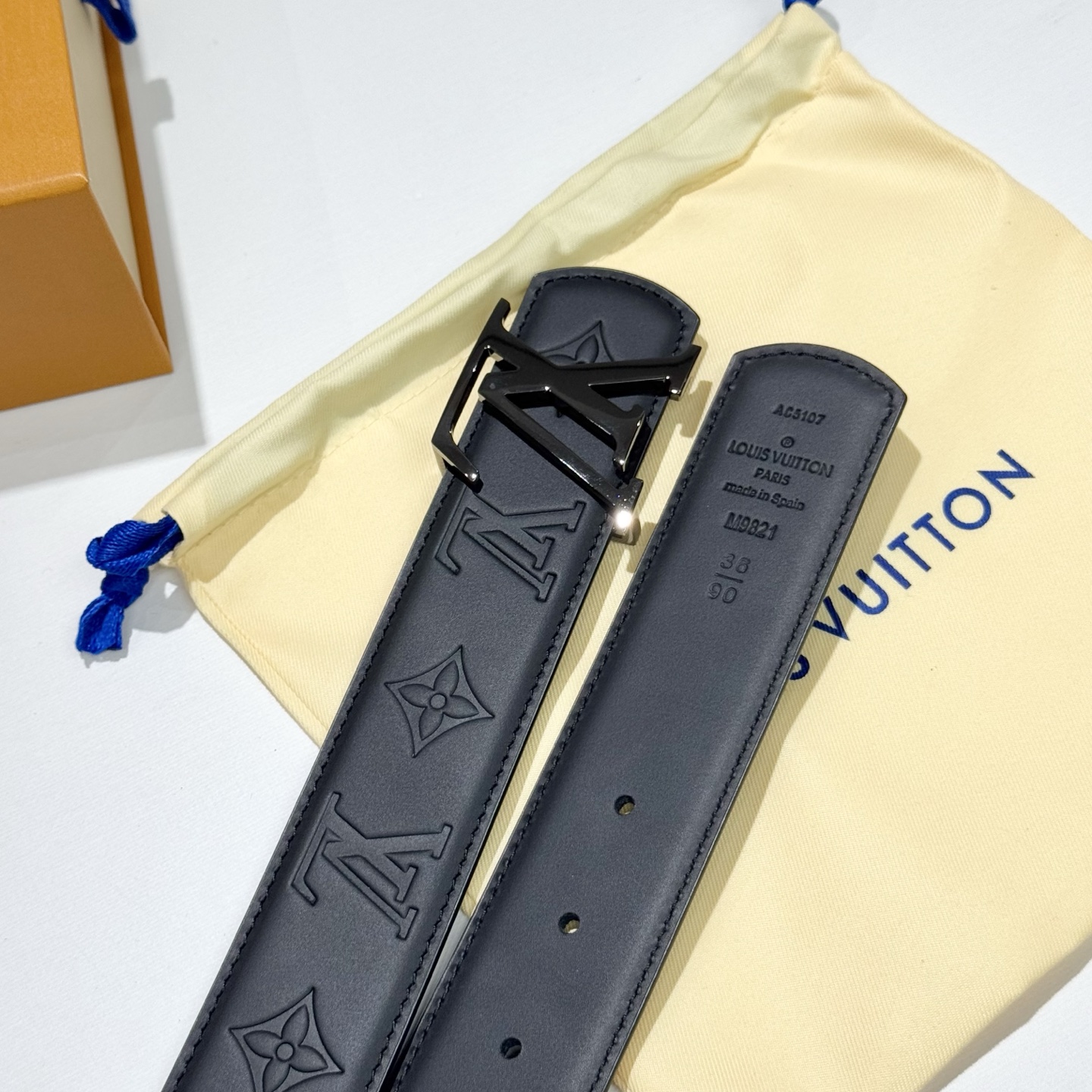LV 原單黑色壓花皮帶 銀色LV扣｜歐美奢侈品精品推薦