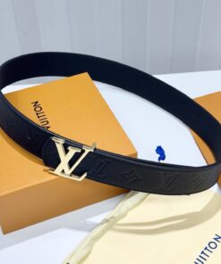 LV 一比一黑色壓花皮帶 金扣款