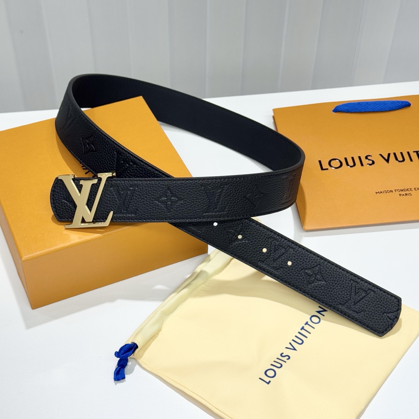 LV 一比一黑色壓花皮帶 金扣款｜歐美奢侈品精品推薦