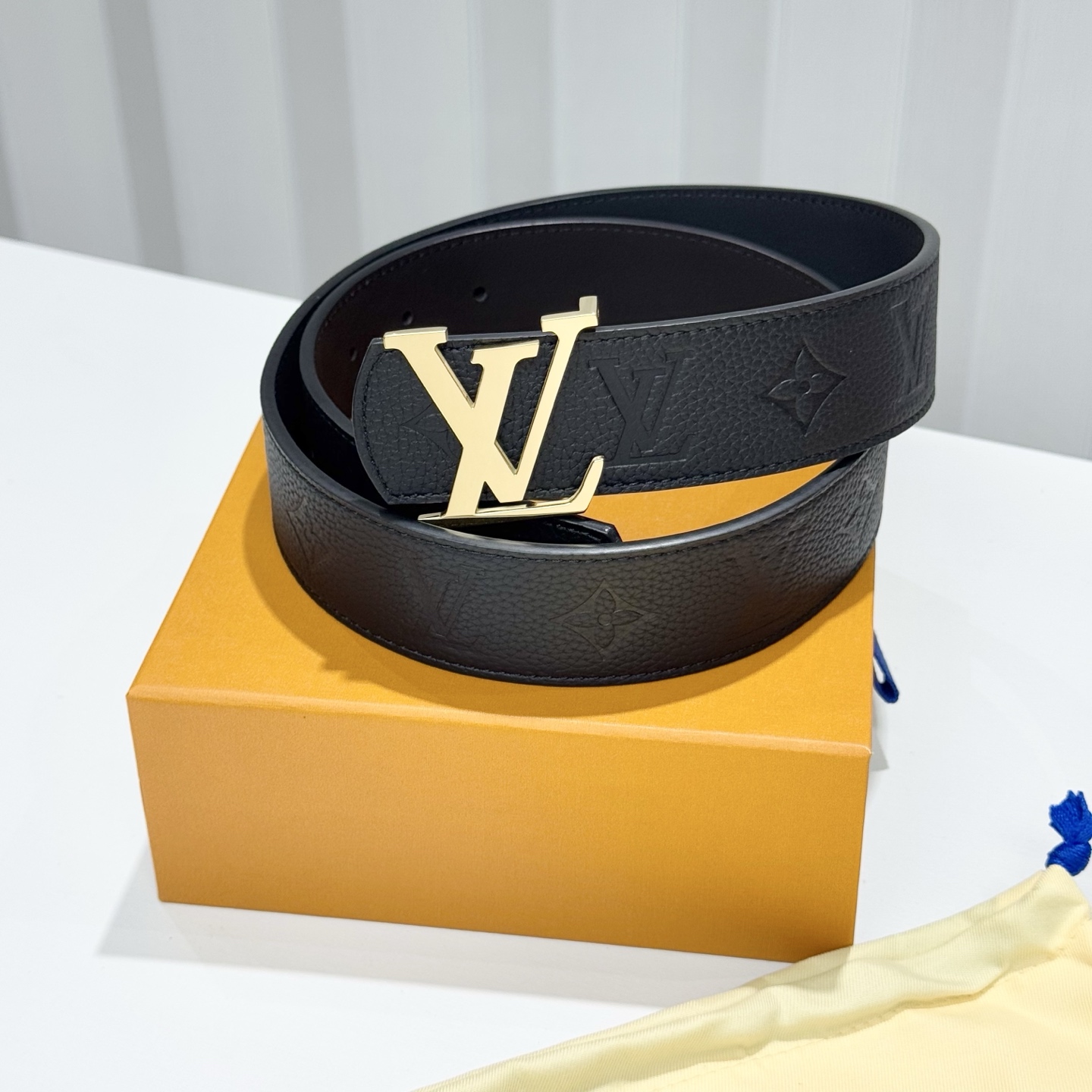 LV 一比一黑色壓花皮帶 金扣款｜歐美奢侈品精品推薦