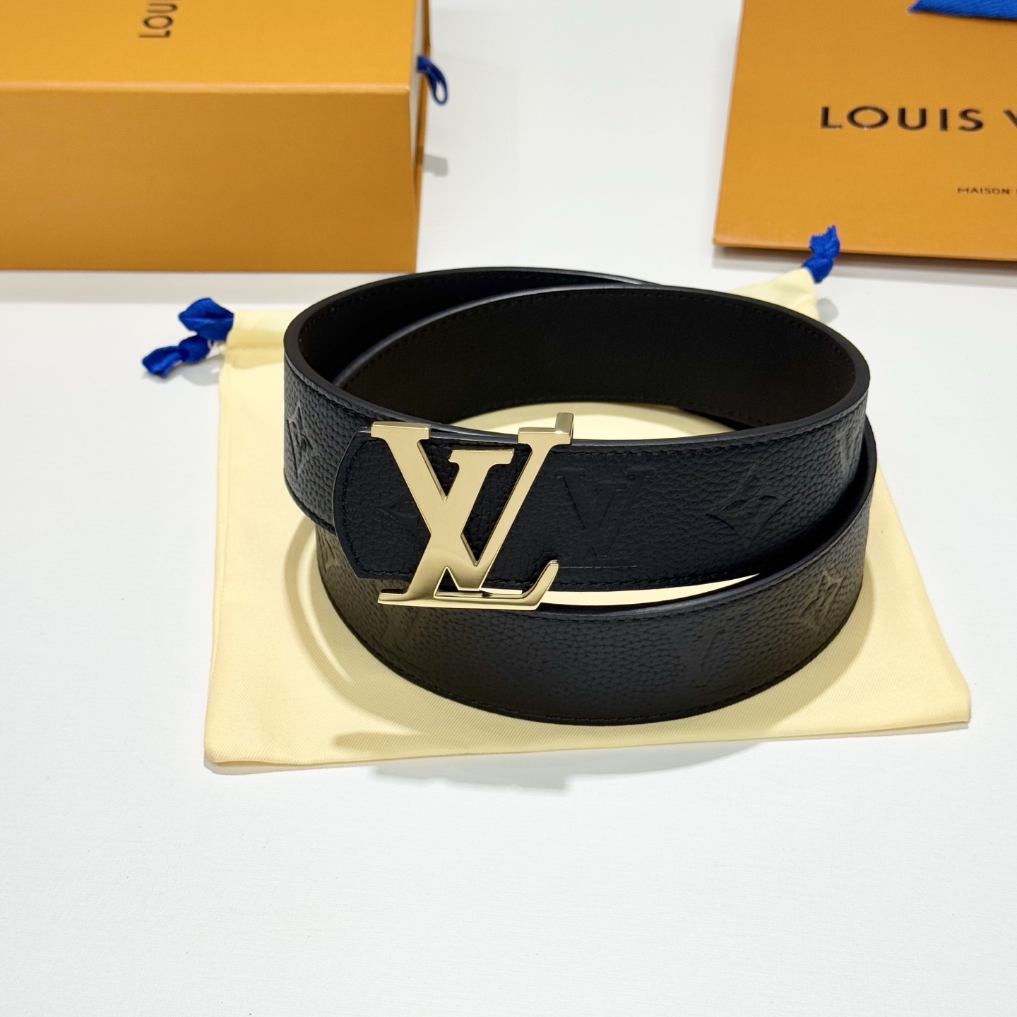 LV 一比一黑色壓花皮帶 金扣款｜歐美奢侈品精品推薦