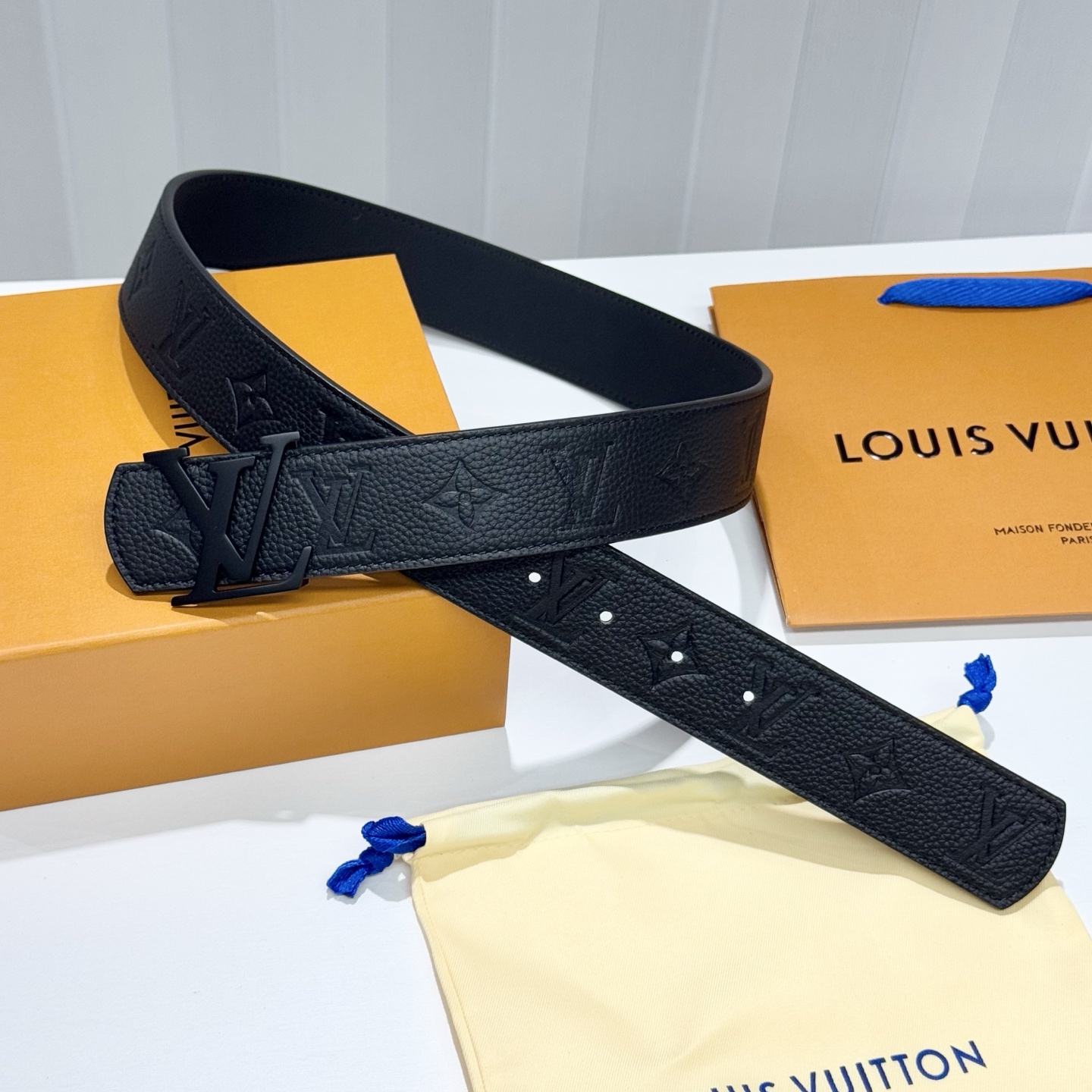 LV 原單黑色壓花皮帶 全黑扣｜歐美奢侈品精品推薦