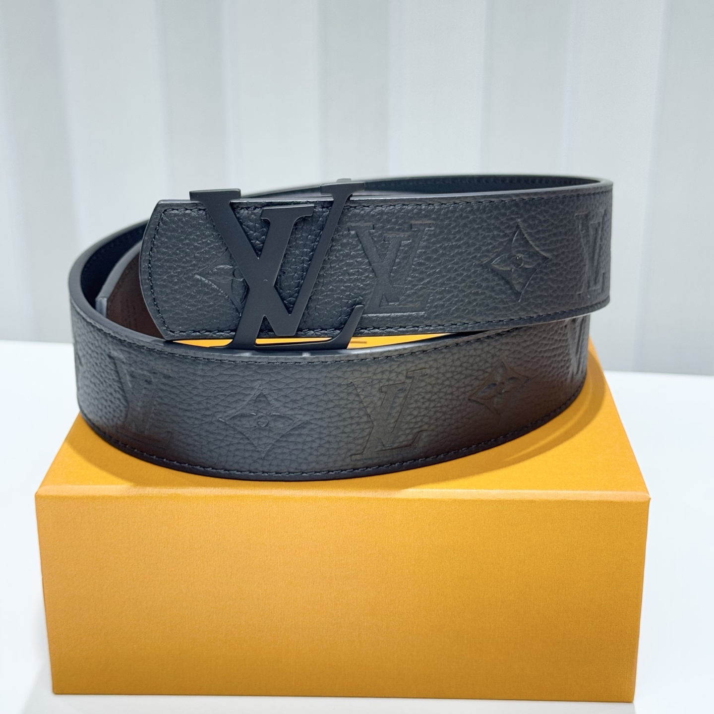 LV 原單黑色壓花皮帶 全黑扣｜歐美奢侈品精品推薦