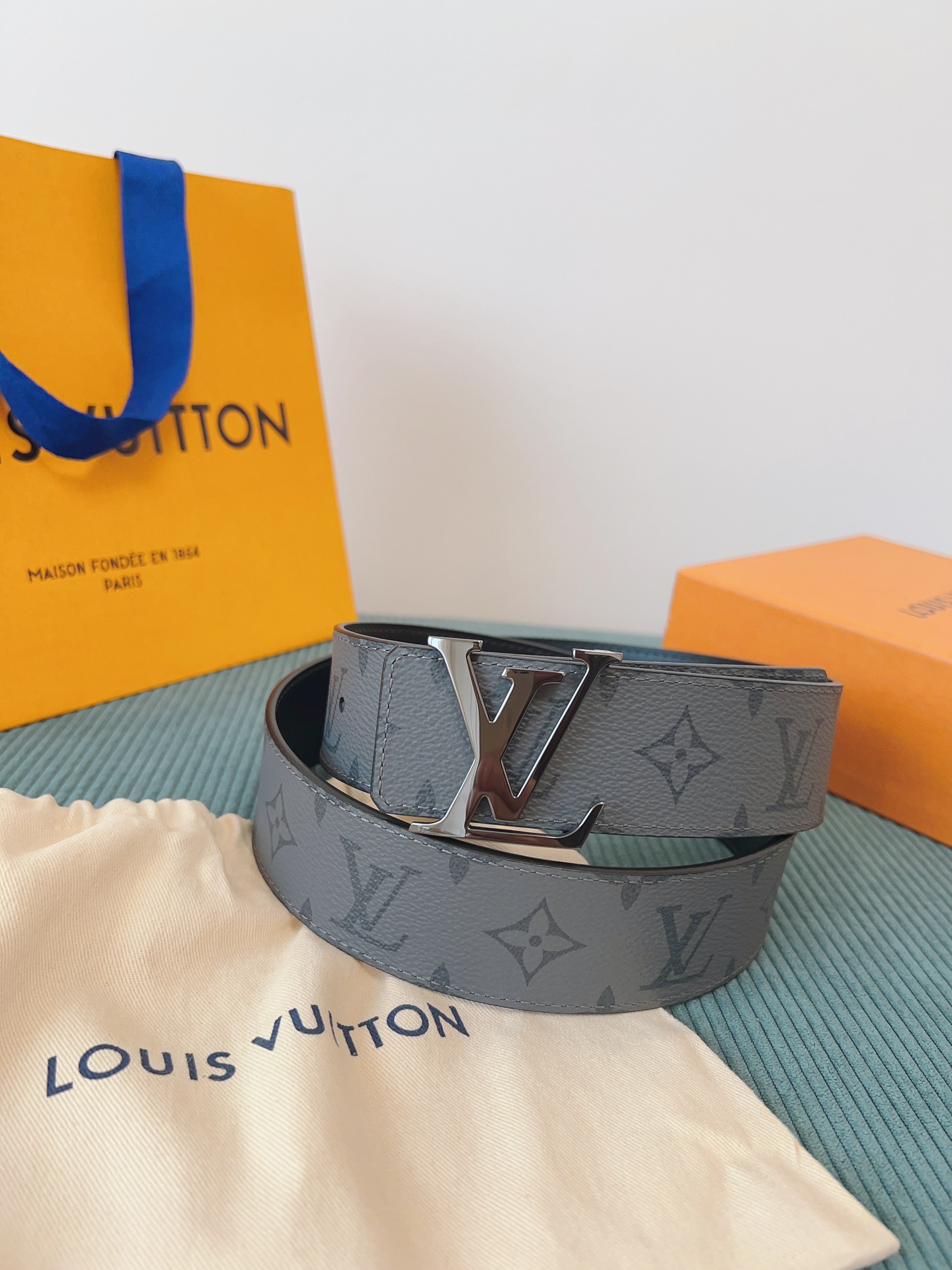 LV 原單 Monogram灰色皮帶 銀扣｜歐美奢侈品精品推薦