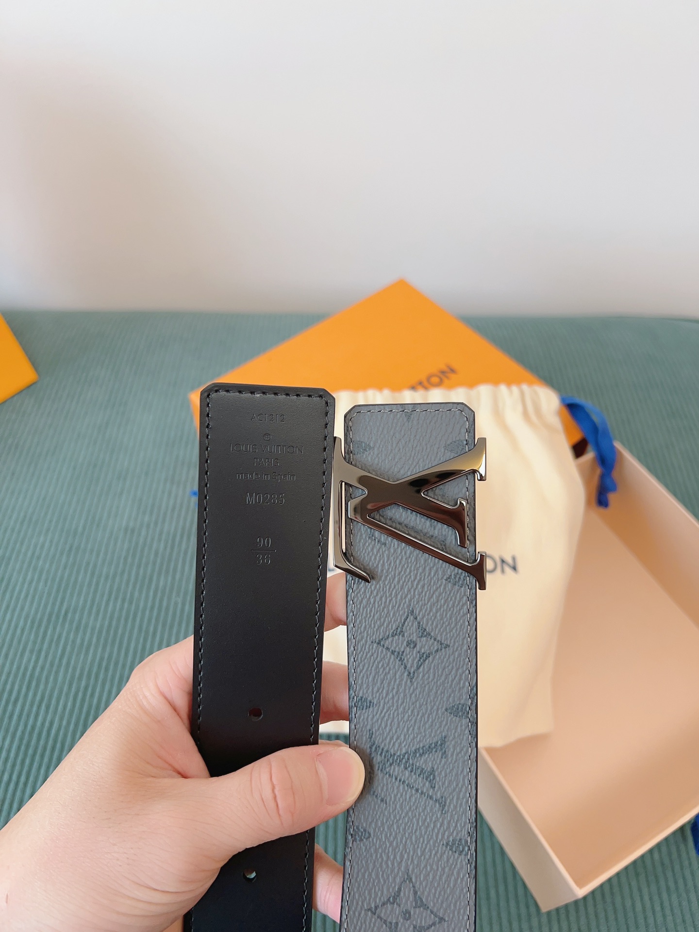 LV 原單 Monogram灰色皮帶 銀扣｜歐美奢侈品精品推薦