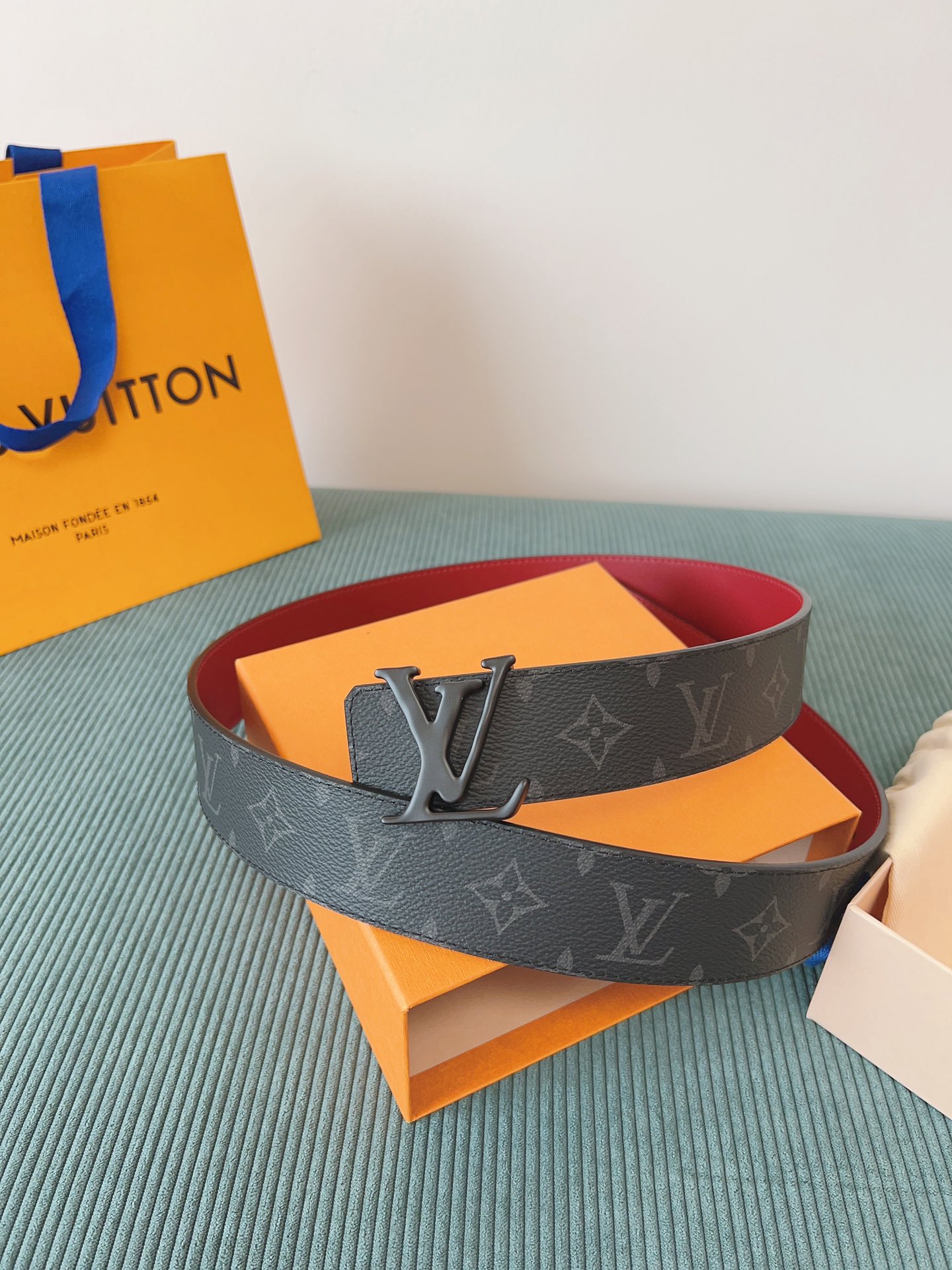 LV 一比一 Monogram灰黑皮帶 紅色內裡 黑扣｜歐美奢侈品精品推薦